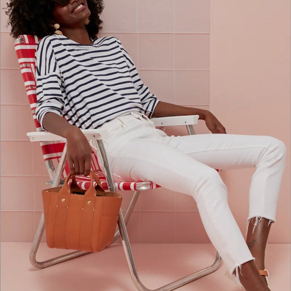 Mother Fairest of Them All High Waisted Style Looker Ankle Fray Denim Size 28